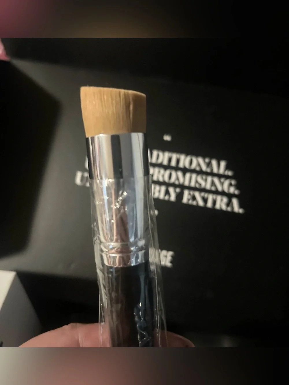 LAURA GELLER  Angled Liquid Foundation Brush NWOB